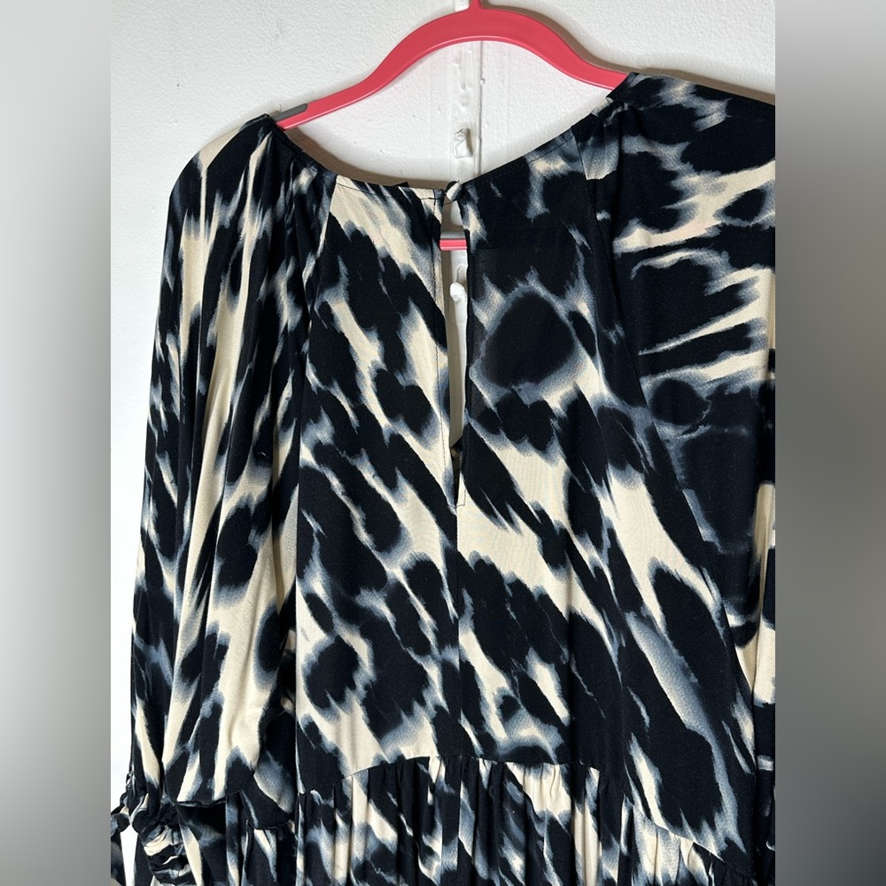 ASOS Curve Black and White Abstract Print Jumpsuit - Picture 7 of 9